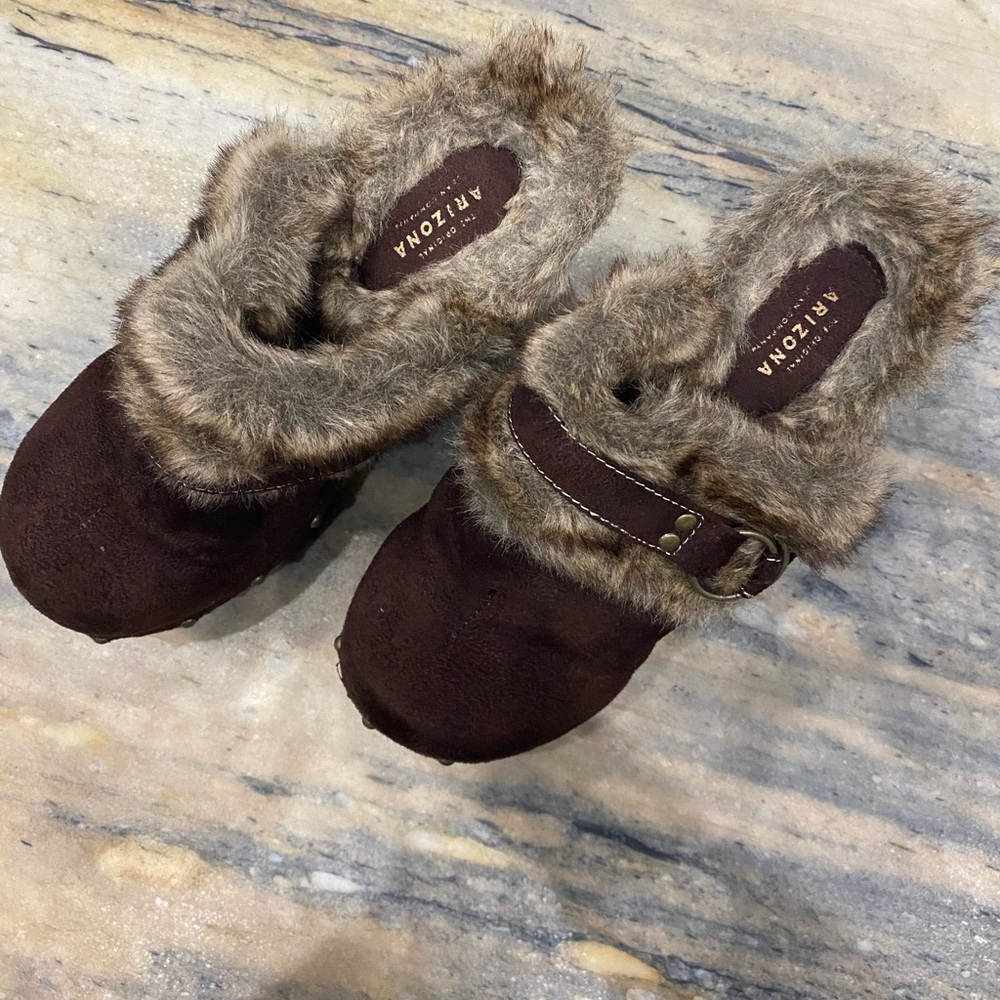 Brown Fur Clogs